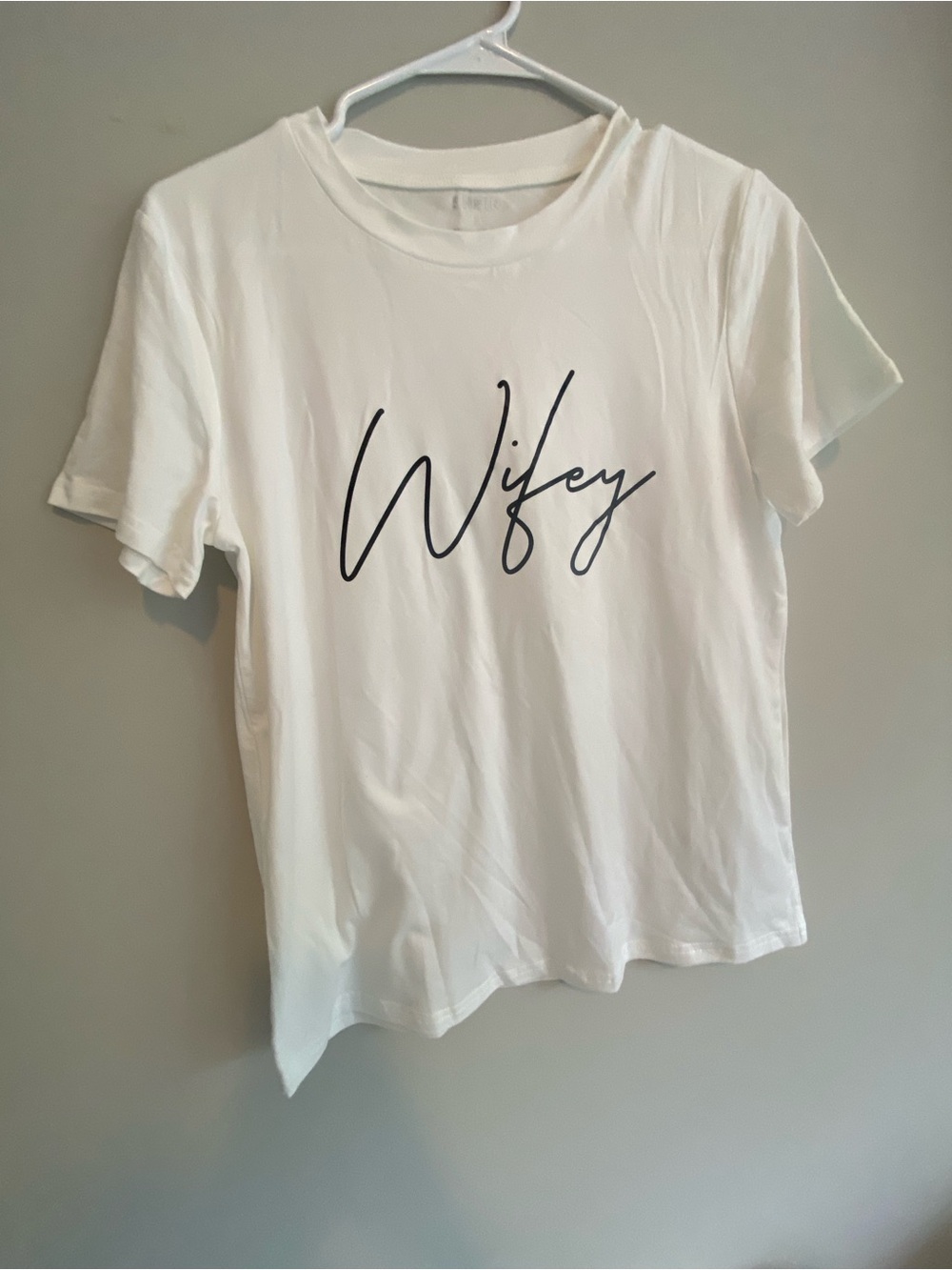 SHEIN White 'Wifey' Script Short Sleeve Tee